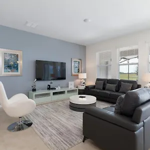 8012 Oak Shadow Court At Solterra Holiday home